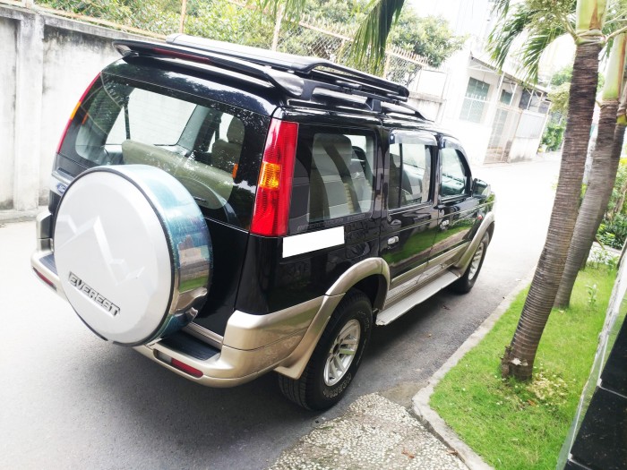 Cần tiền bán Everest sx2007, màu đen than, số sàn, máy dầu