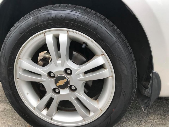 Chevrolet Aveo 2016 màu bạc số sàn,xe dùng kỹ