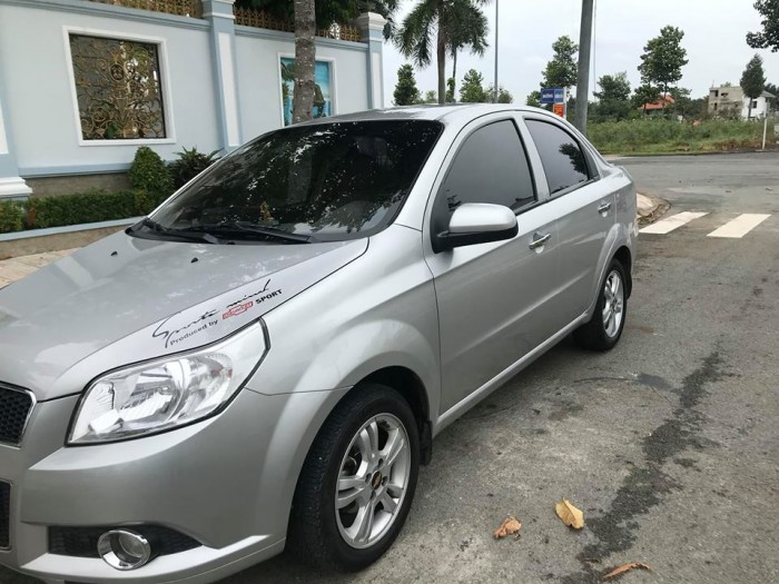 Chevrolet Aveo 2016 màu bạc số sàn,xe dùng kỹ