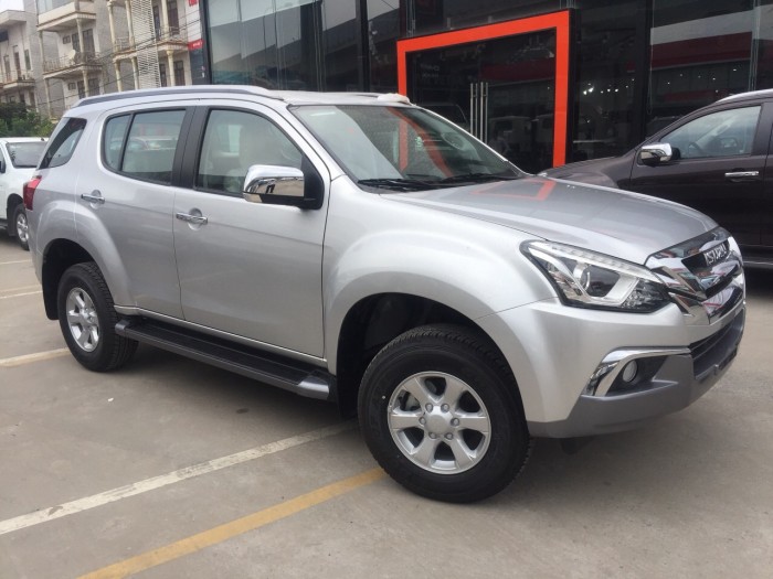 Giá xe Isuzu Mux 2018 mới nhất miền bắc.