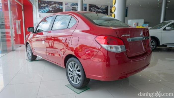 Mitsubishi Attrage xe Nhật NHẬP KHẨU nguyên chiếc