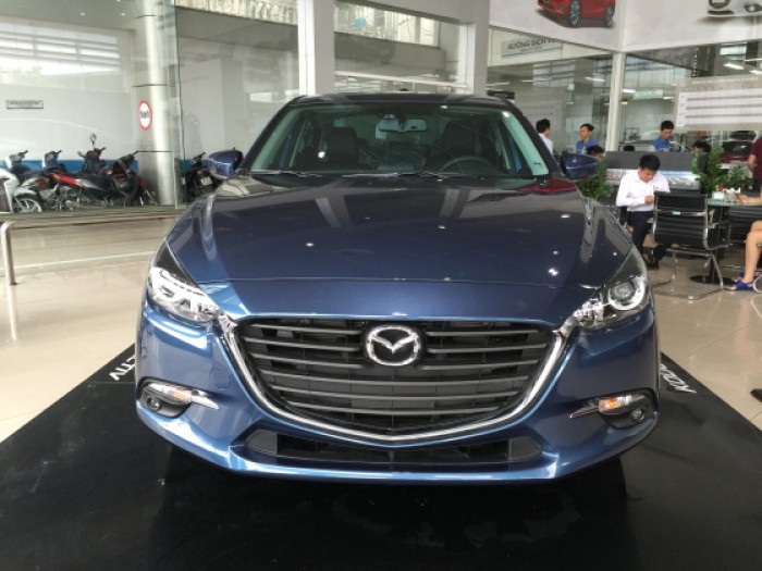Mazda 3 1.5 sedan giao xe ngay, trả góp lên tới 90% giá trị xe LS tốt