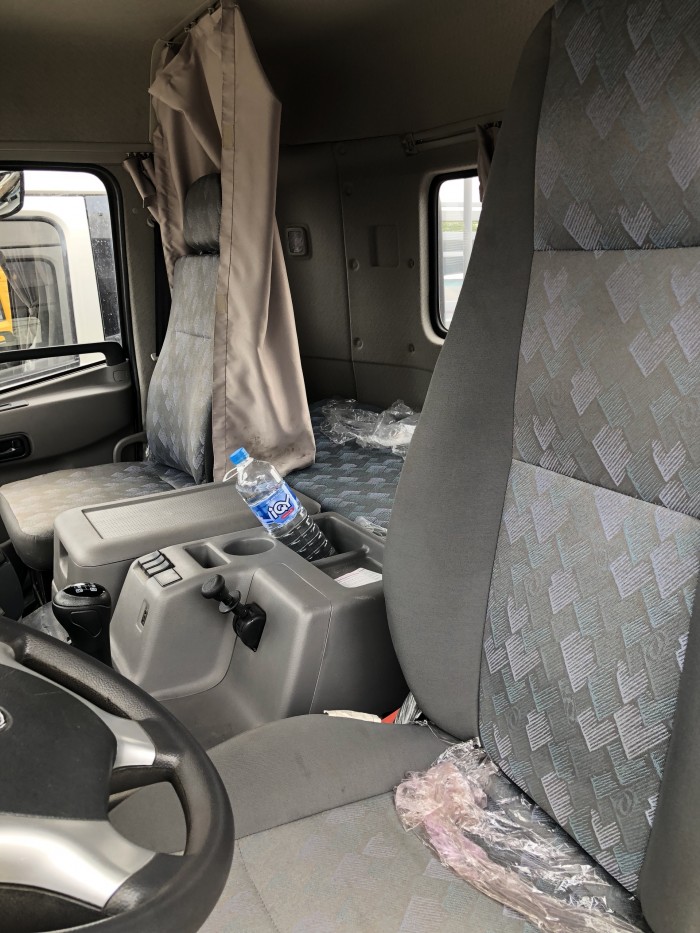 Xe tải Dongfeng yc310 4 chân 2017 nhập khẩu tải trọng 17t9/17tan9/17,9t/17.9t thùng 9m5 mới 100%