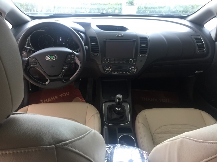 Kia Cerato 2018 - Hỗ trợ NH 85% không cần chứng minh TN - Xe còn cực ít
