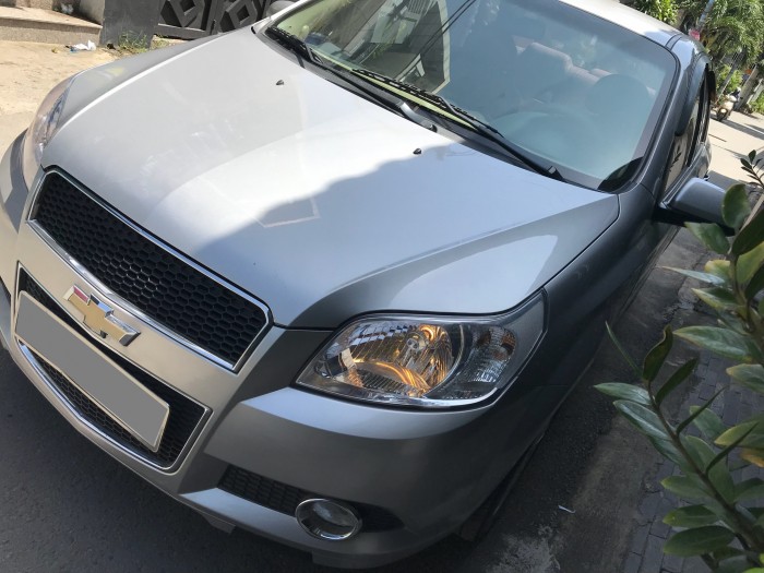 Bán Chevrolet Aveo 2017 số sàn màu bạc xe gia đình ít đi