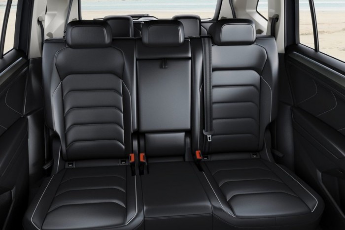 [TRẢ TRƯỚC 350TR] Xe gầm cao 7 chỗ Volkswagen Tiguan 2.0 turbo nhập Đức, dáng đẹp, giá tốt, rất hot, đủ màu