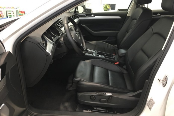 [TRẢ TRƯỚC 350TR] Xe gầm cao 7 chỗ Volkswagen Tiguan 2.0 turbo nhập Đức, dáng đẹp, giá tốt, rất hot, đủ màu