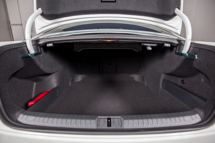 Xe 5 chỗ Volkswagen PASSAT 1.8 turbo, full option, sang trọng, lái đã, bao thử, giá tốt nhất thị trường