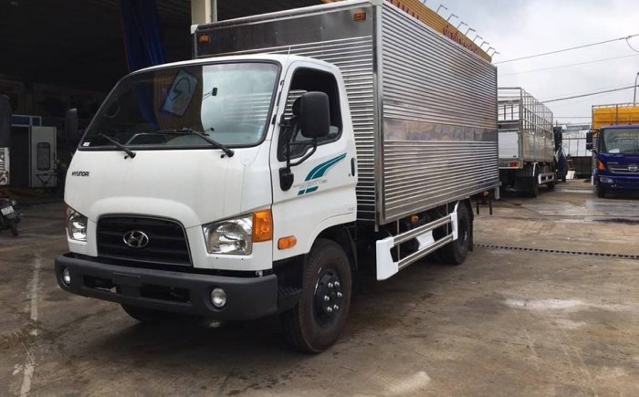 Xe tải Hyundai 110S 7 tấn thùng kín, trả trước 100 triệu, có xe giao ngay tại Hyundai Đô Thành