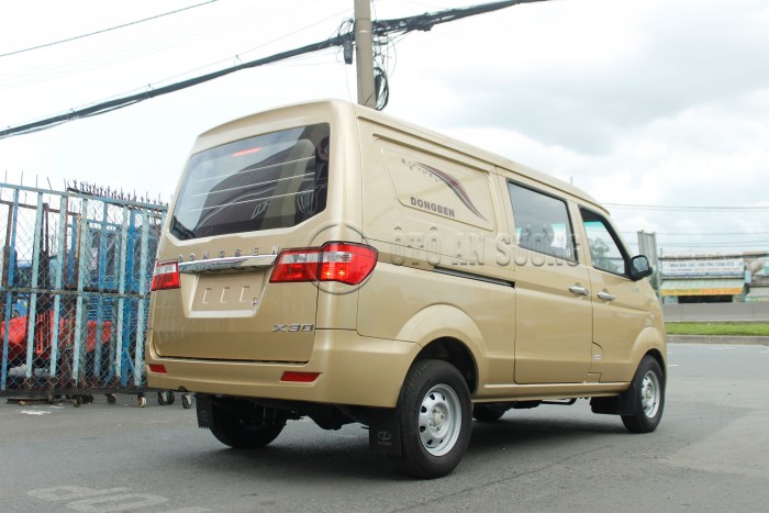 Xe Van Dongben 5 chỗ chạy trong thành phố 24/24