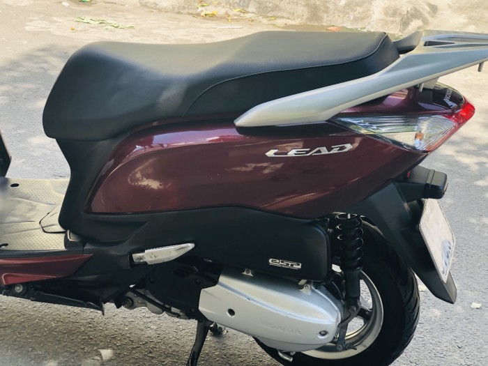 Honda Lead 125 Fi mua 2015, ít đi, đẹp, dán keo, 97%