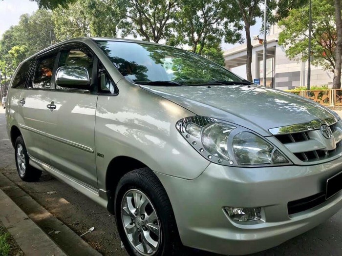 Bán xe Toyota Innova  2007 bản G màu bạc. Xe số sàn
