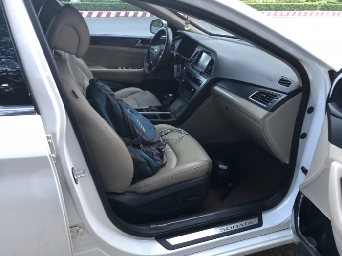 Bán Hyundai Sonata 2015, đúng chất, biển TP, màu trắng, giá TL, hỗ trợ góp