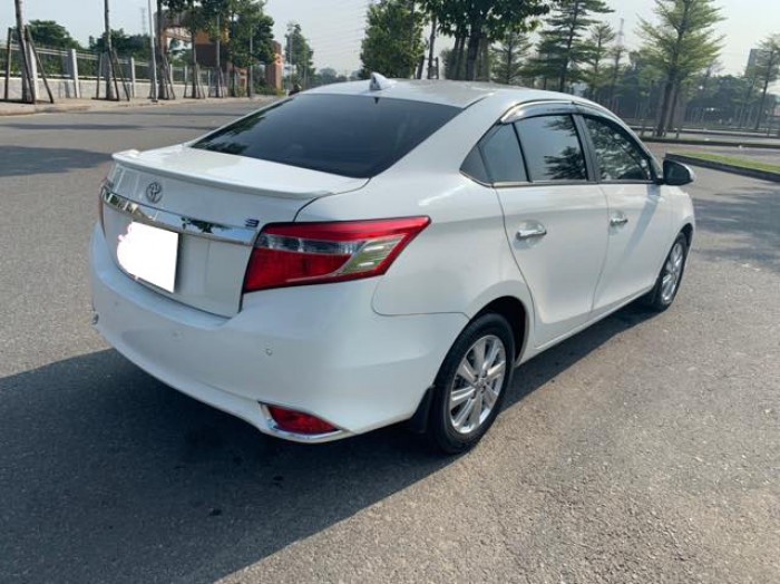 Bán Toyota Vios 2017 bản E số sàn. Xe màu trắng ngọc trai