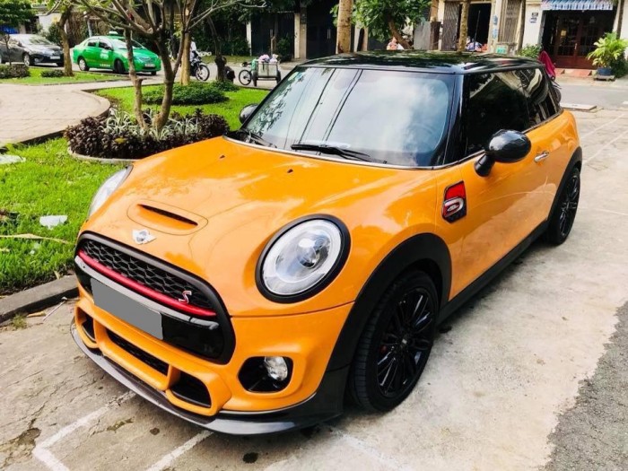 Bán gấp Mini Cooper 2016 tự động màu vàng đẹp mới nhất sài gòn