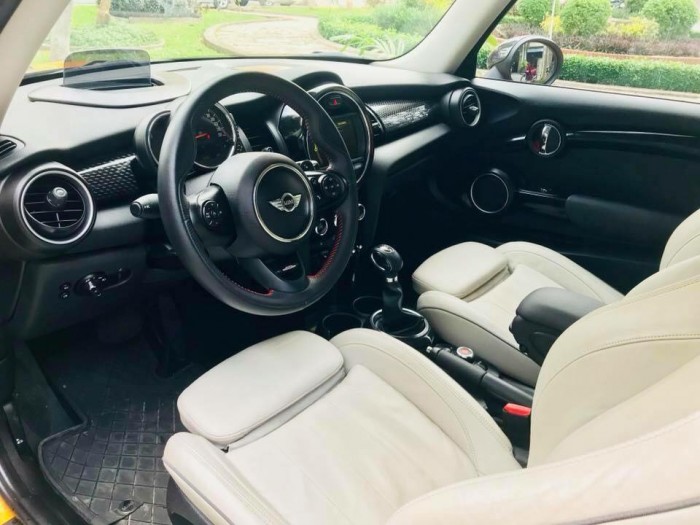 Bán gấp Mini Cooper 2016 tự động màu vàng đẹp mới nhất sài gòn