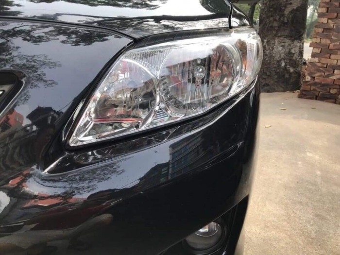 Cần bán gấp Toyota Altis 2009 số sàn màu đen