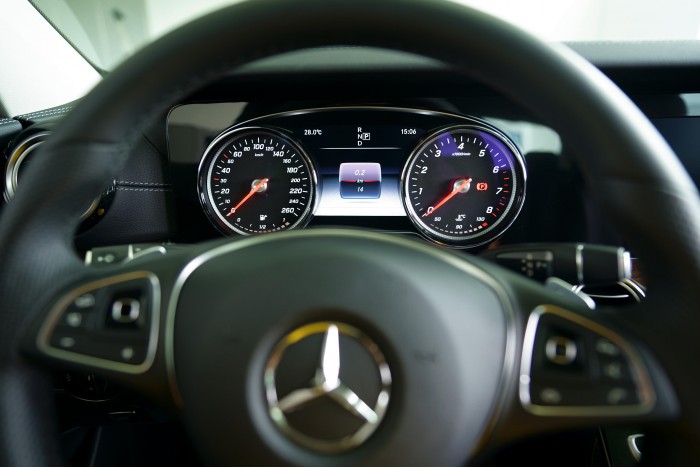 Bán Mercedes-Benz E250 cũ 2018 Trắng, 30km, Giá Tốt  Chính Hãng