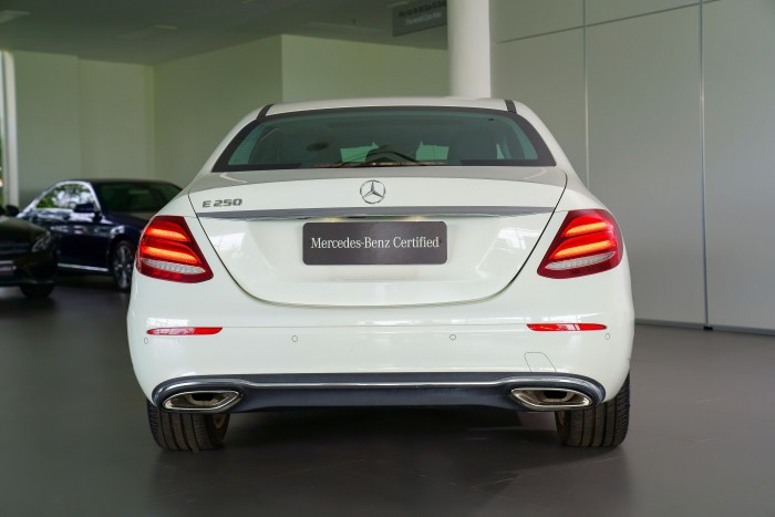 Bán Mercedes-Benz E250 cũ 2018 Trắng, 30km, Giá Tốt  Chính Hãng