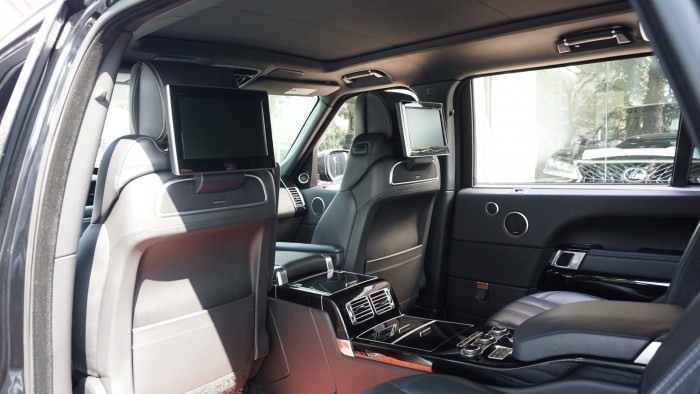 Land Rover Range Rover Autobiography Lwb 5.0l 04 Seats Model 2015, Màu Đen Nội Thất Đen