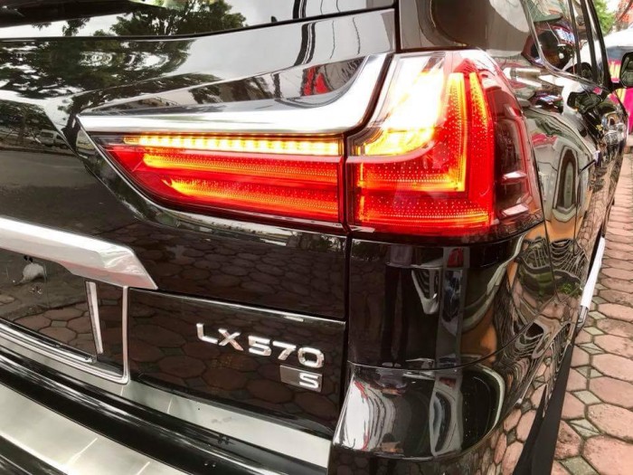 Bán xe Lexus LX Super Sports 570S, năm sản xuất 2018, màu đen, nhập khẩu LH: 0982.842838