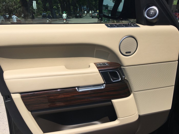 Cần bán LandRover Range Rover HSE 3.0 sản xuất 2016, màu đen, nhập khẩu LH: 0982.842838