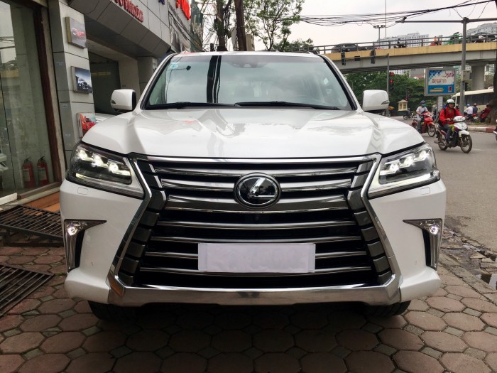 Bán ô tô Lexus LX 570 5.7 AT, sản xuất 2016, màu trắng, nhập khẩu Trung Đông, xe siêu lướt. LH: 0982.842838