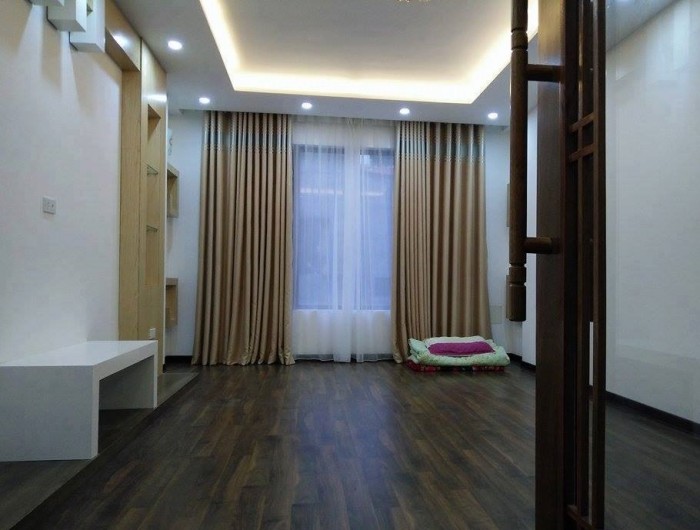 Nhà đẹp phố Trương Định, ô tô tránh, ở luôn, 36m2. 4.5 tỷ.