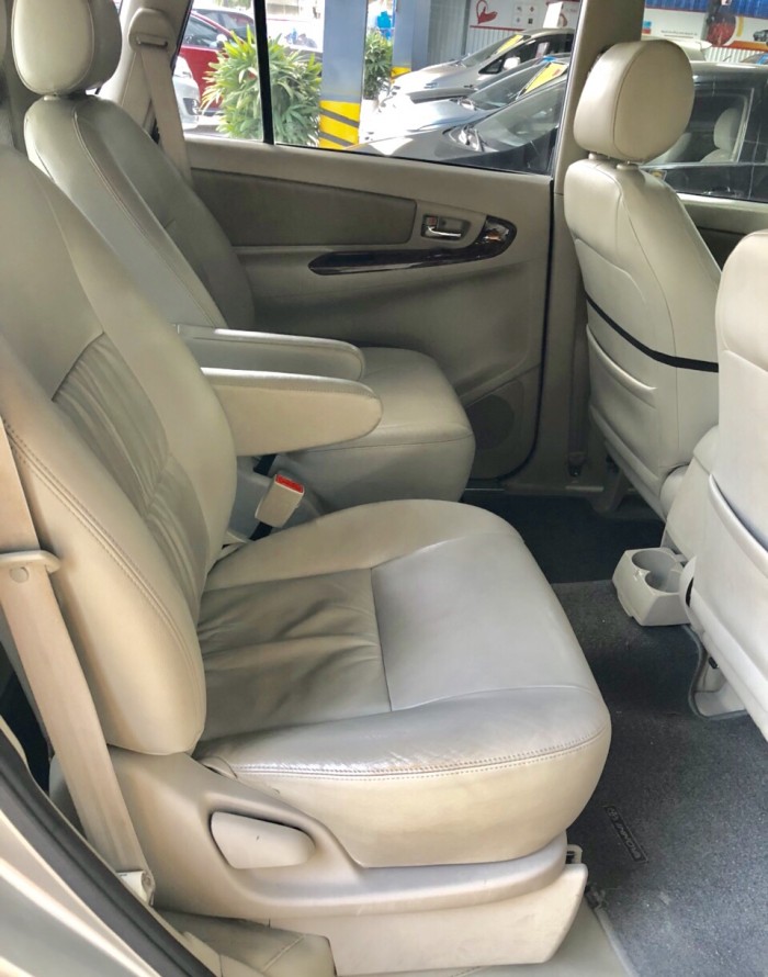 Bán xe cũ Innova V 2012 Tự động, giá ưu đãi 30 triệu