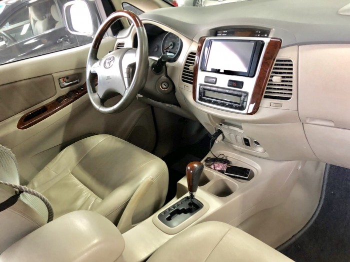 Bán xe cũ Innova V 2012 Tự động, giá ưu đãi 30 triệu