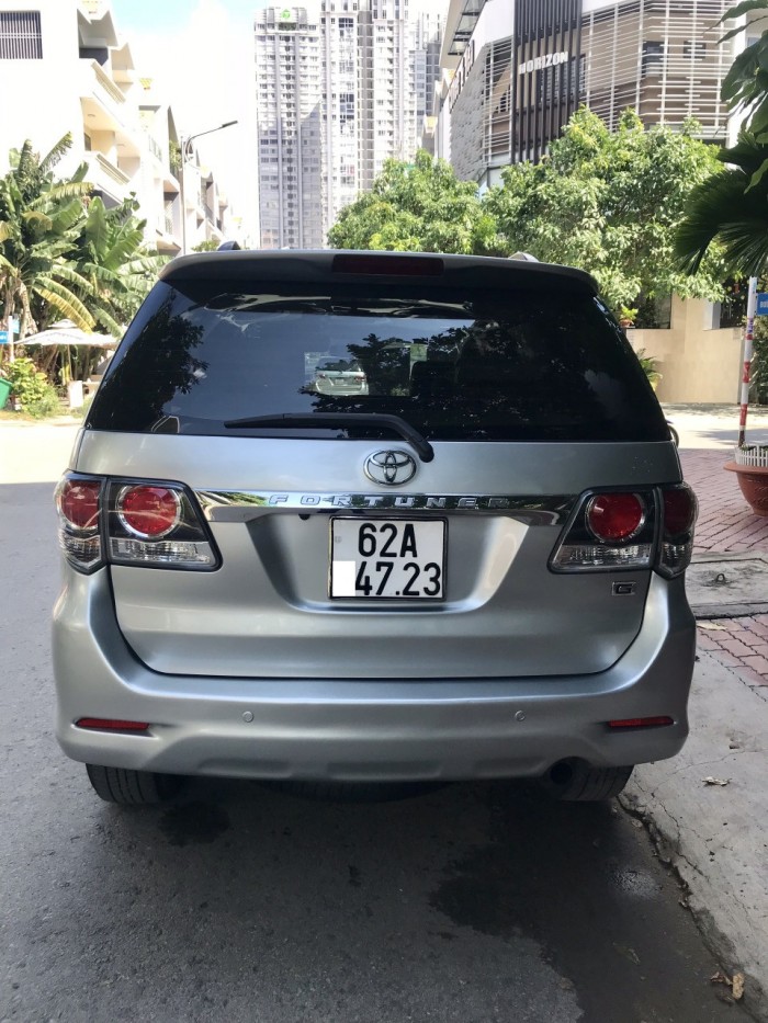Fortuner 2015, số sàn, máy dầu, màu bạc, xe cá nhân