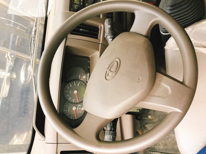 Xe tải nhẹ 2,5 tấn teraco240l