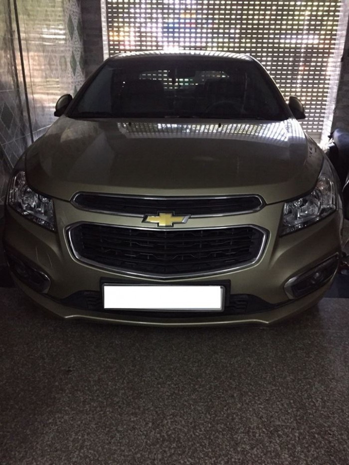 Bán nhanh Chevrolet Cruze 2015 màu vàng cát. Xe số sàn