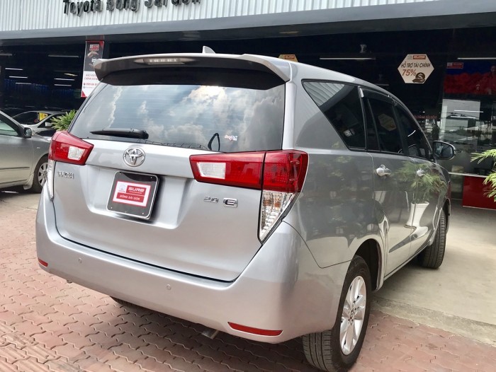 Bán xe siêu lướt Innova 2018 Số sàn, giá siêu tốt giảm nhiều