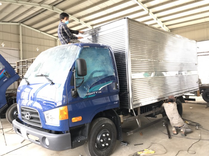 Xe tải Hyundai Mighty 75s 3.5 tấn thùng kín giá rẻ nhất tại Hyundai Vũ Hùng