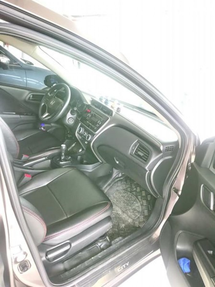 Cần bán gấp xe Honda City 2016 số sàn. Xe màu nâu cafe