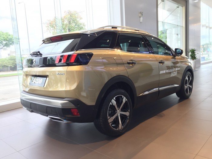 Giá xe SUV 5 chỗ Peugeot 3008 - Pháp - Giao liền - Khuyến mãi hấp dẫn chỉ Duy nhất tháng này