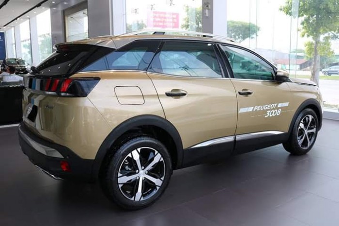 Giá Xe Pháp Peugeot 3008 All New 2018 khuyến mãi hấp dẫn-chỉ 370tr nhận xe ngay