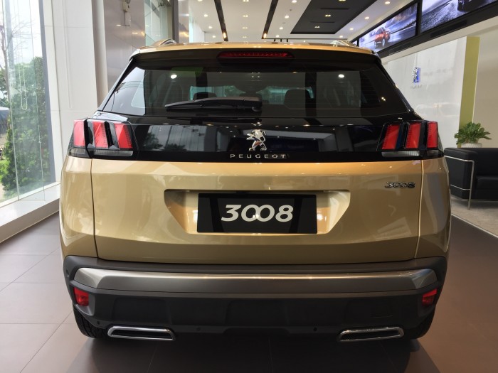 Giá Xe Pháp Peugeot 3008 All New 2018 khuyến mãi hấp dẫn-chỉ 370tr nhận xe ngay