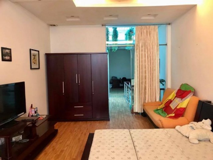 Bán gấp nhà Nguyễn Khoái, 44m x 4 tầng