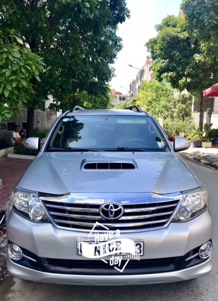 Fortuner 2.5L - máy dầu -2015