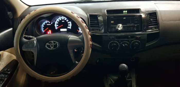 Fortuner 2.5L - máy dầu -2015