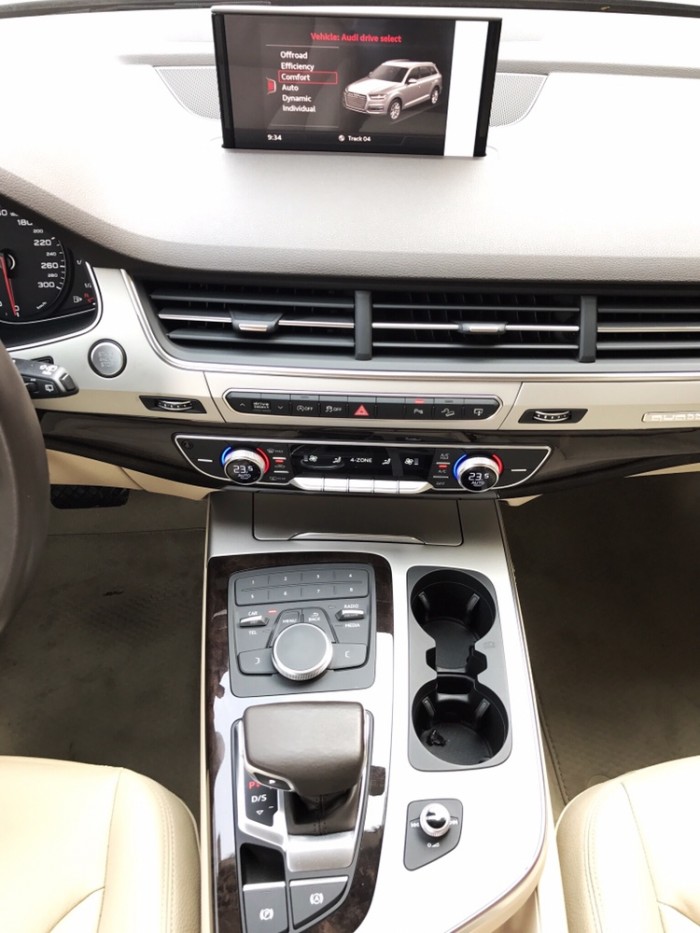 Audi Q7 2016 xám