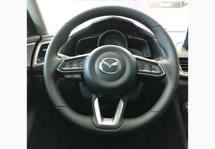 Mazda 3 (Trắng) - Đủ Màu Giao Ngay - LH Hotline Nhận Giá Tốt Nhất