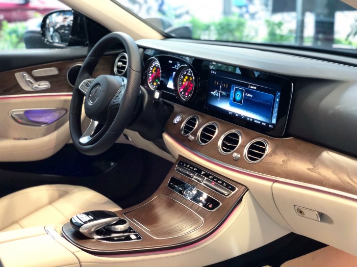 Giá xe Mercedes E200 2019 tốt nhất thị trường