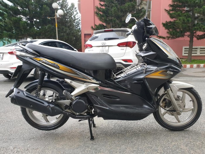 Bán SYM JOYRIDE 110 2012 2 Đèn kiểu dáng Honda Air Blade mới đẹp long lanh như xe thùng.