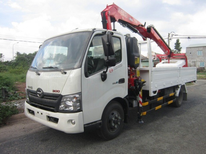 Xe tải Hino XZU720L gắn cẩu Unic V290 3 tấn