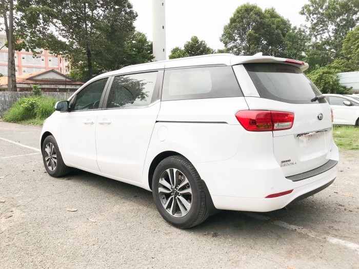 Xe SEDONA DAT 2018 - Mới 100%