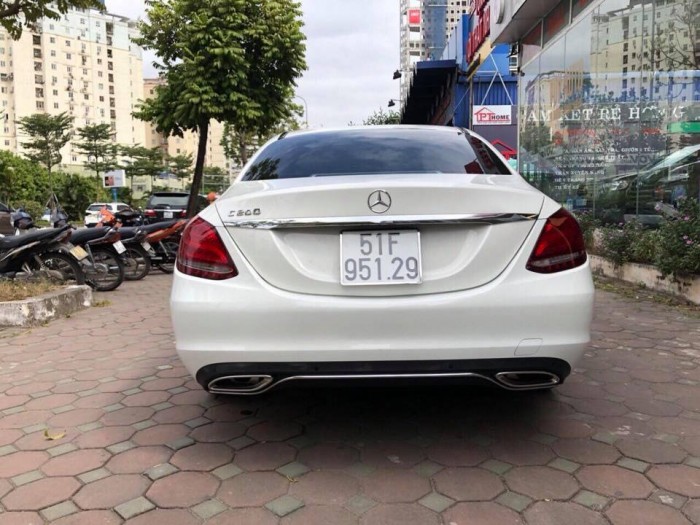 Mercedes C200