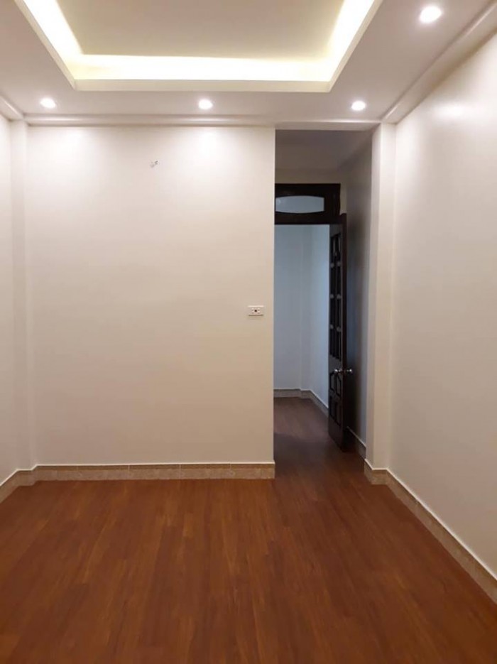 SĐCC Hoàng Hoa Thám 30m2x4T.